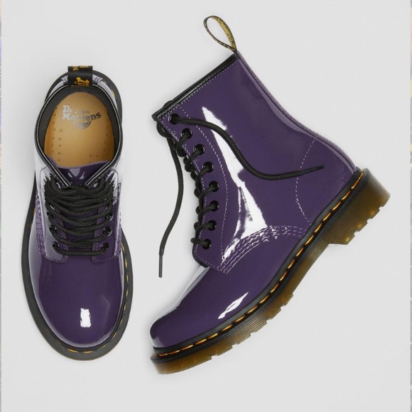 DR MARTENS 1460 PATENT LEATHER LACE UP BOOTS - Picture 3 of 16